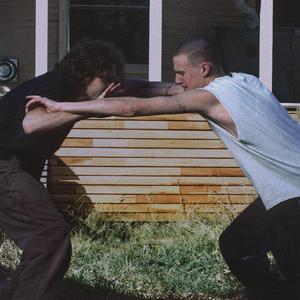 主播户外勾塔路人直播平台
